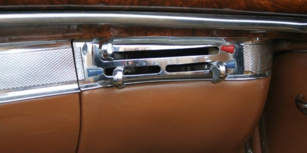 1960 Mercedes-Benz 220 SE Cabriolet - Image 32