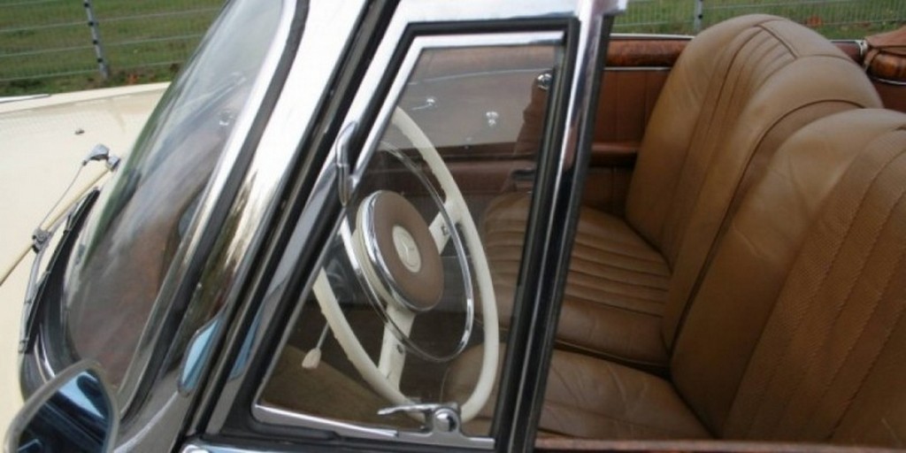 1960 Mercedes-Benz 220 SE Cabriolet - Image 37