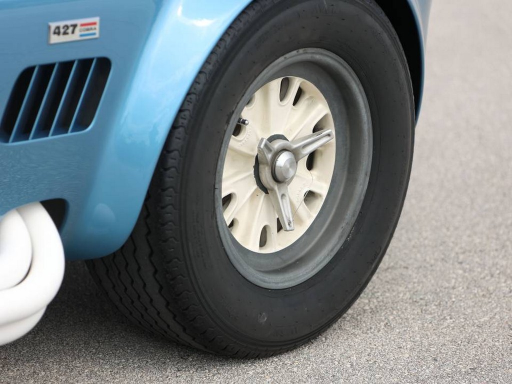 1965 Shelby 427 Cobra - Image 21