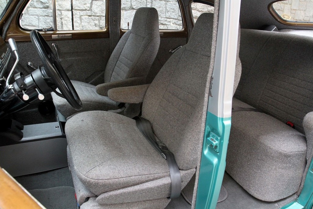 1940 Dodge Deluxe Street Rod - Image 15