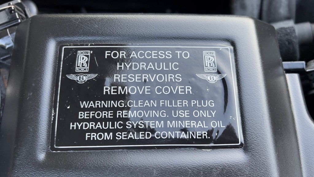 2001 Bentley Azure - Image 5