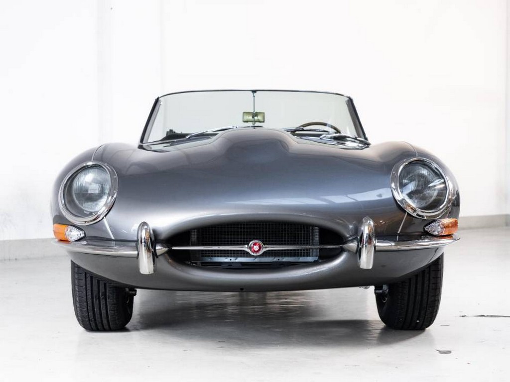 1965 Jaguar E-Type 4.2 - Image 14