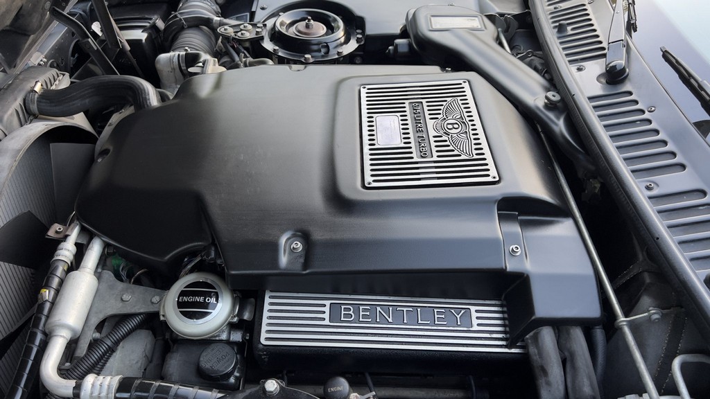 2001 Bentley Azure - Image 6