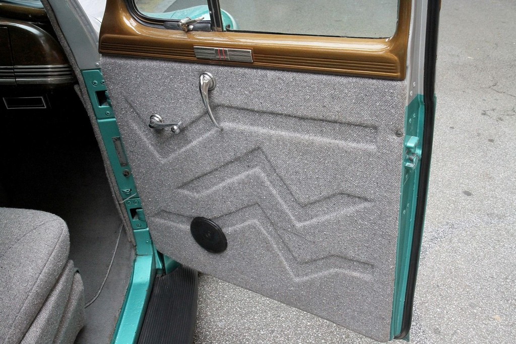 1940 Dodge Deluxe Street Rod - Image 19