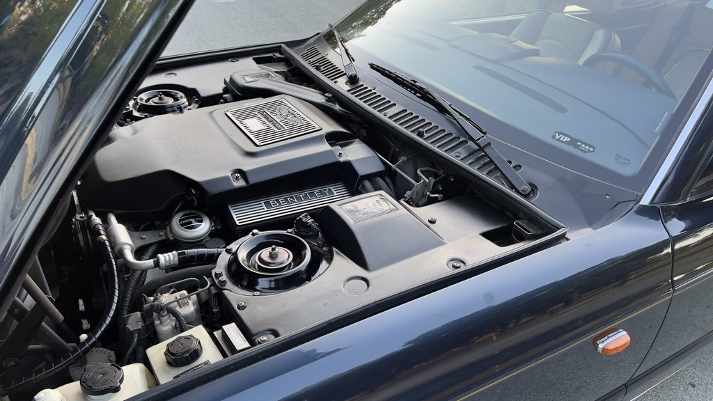 2001 Bentley Azure - Image 9