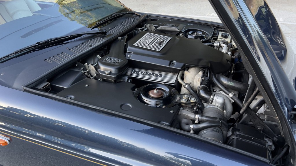 2001 Bentley Azure - Image 10