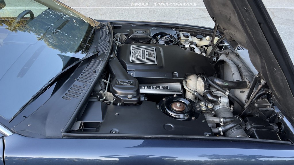 2001 Bentley Azure - Image 12