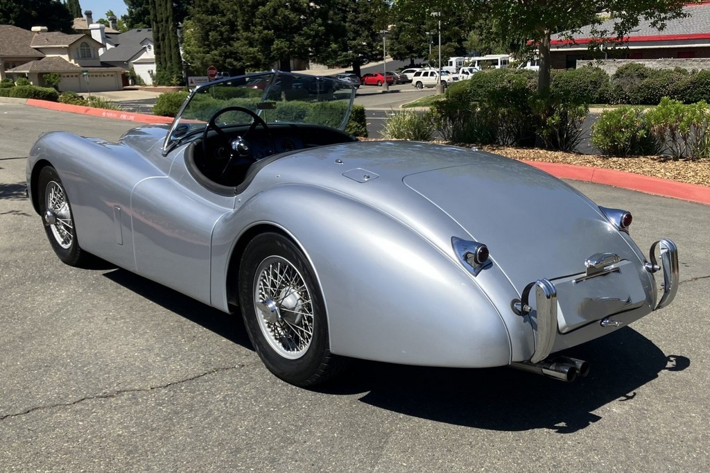 1953 Jaguar XK120 Roadster – Online Sale - Image 31