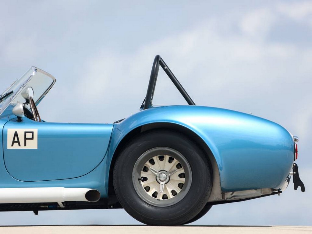 1965 Shelby 427 Cobra - Image 31