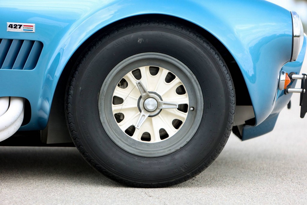 1965 Shelby 427 Cobra - Image 34