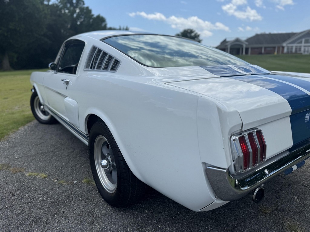1965 Ford Mustang Fastback 289 - Image 39