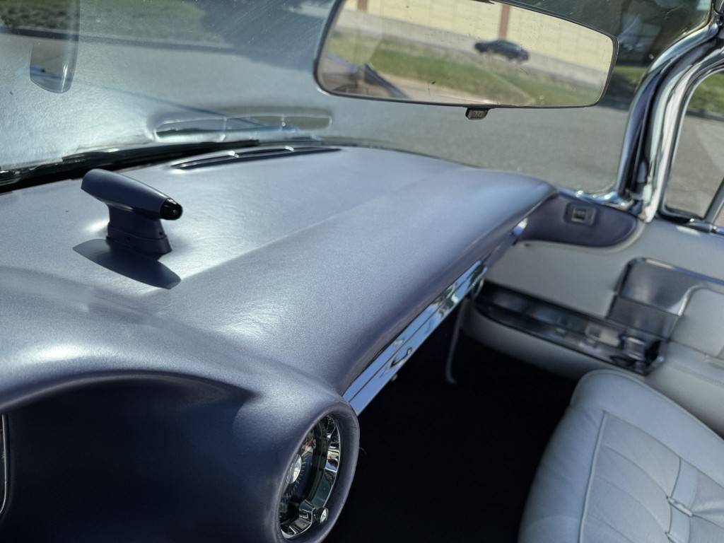 1960 Cadillac Eldorado Biarritz Convertible - Image 120