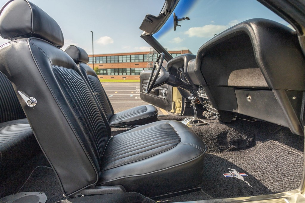 1969 Ford Mustang Convertible - Image 18