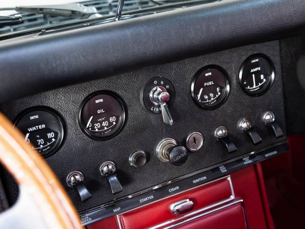 1965 Jaguar E-Type 4.2 - Image 28