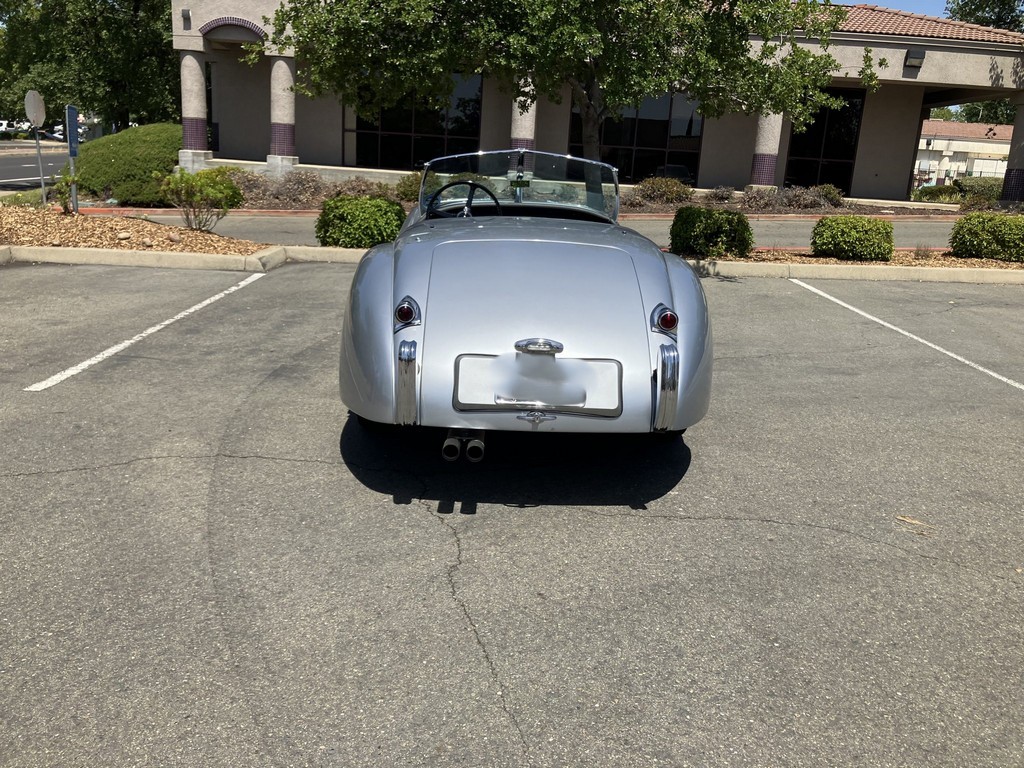 1953 Jaguar XK120 Roadster – Online Sale - Image 38