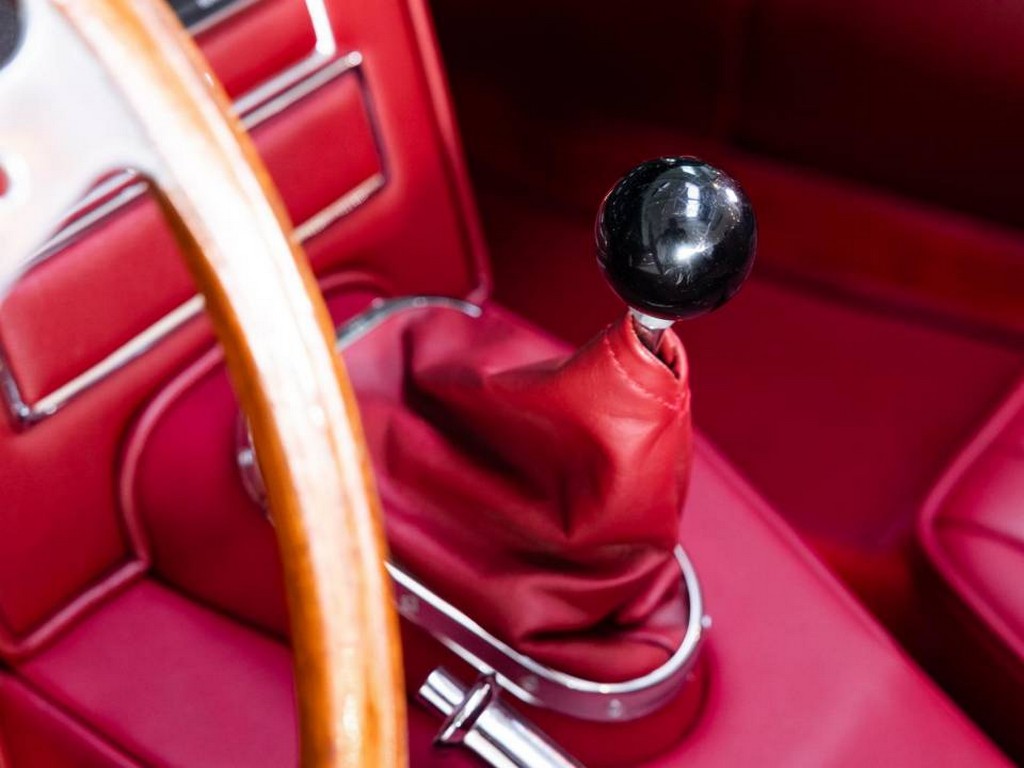 1965 Jaguar E-Type 4.2 - Image 30