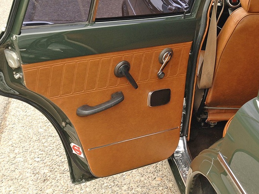 1968 Volvo 122S Wagon - Image 49