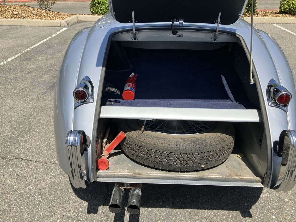 1953 Jaguar XK120 Roadster – Online Sale - Image 42