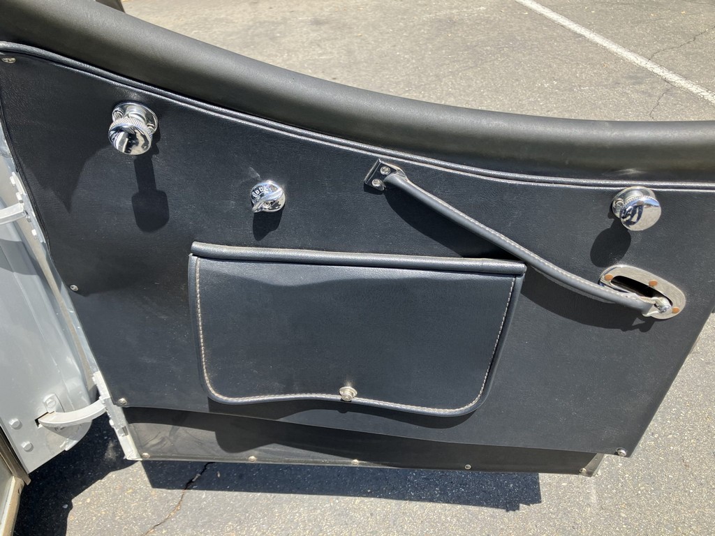 1953 Jaguar XK120 Roadster – Online Sale - Image 45