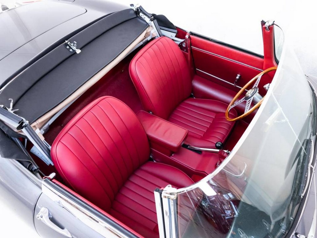 1965 Jaguar E-Type 4.2 - Image 36