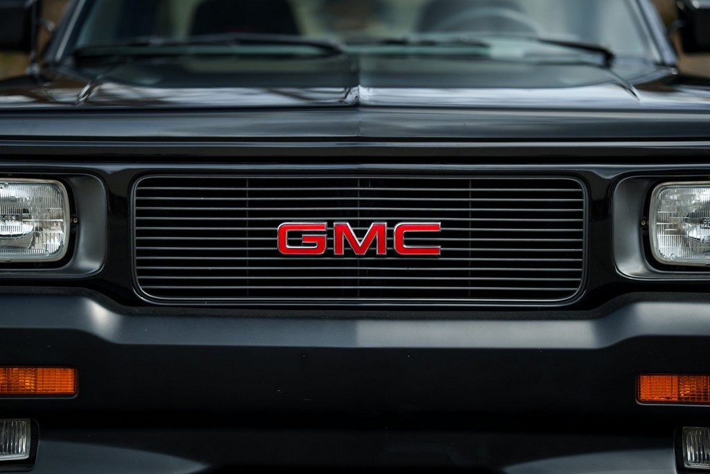 1991 GMC Syclone - Image 44