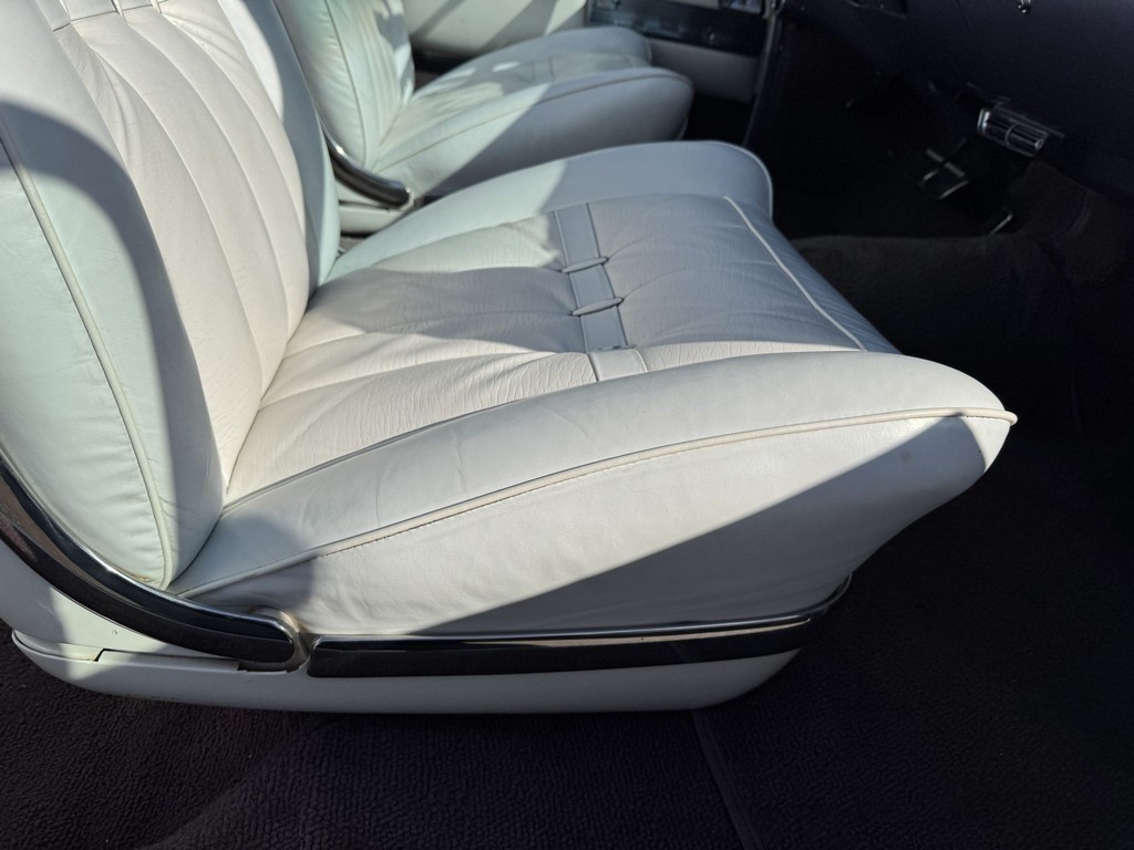 1960 Cadillac Eldorado Biarritz Convertible - Image 5