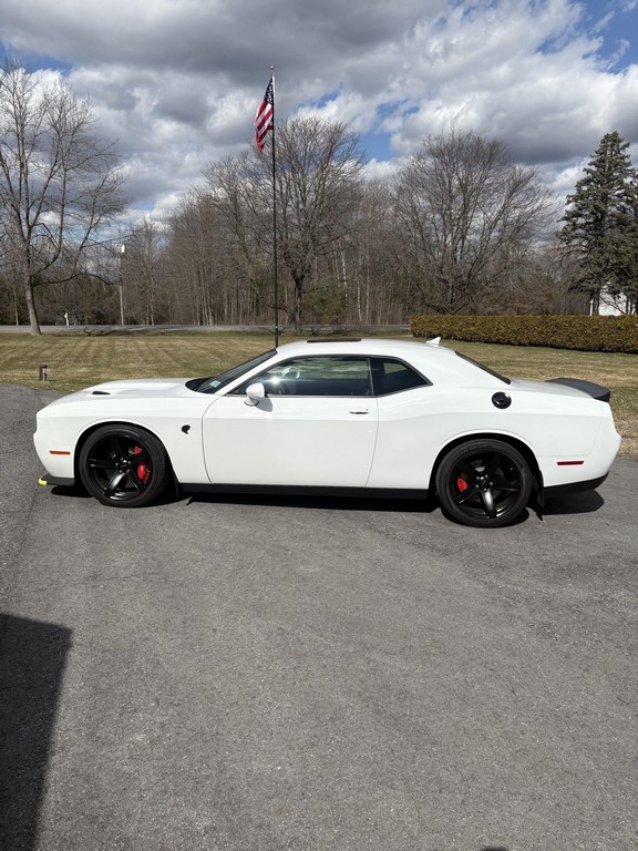 2017 Dodge Challenger SRT Hellcat - Image 35