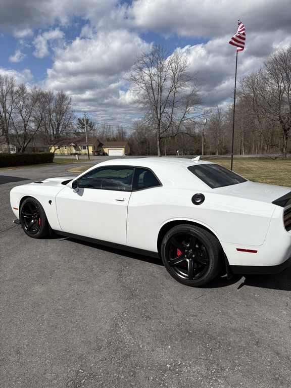 2017 Dodge Challenger SRT Hellcat - Image 36