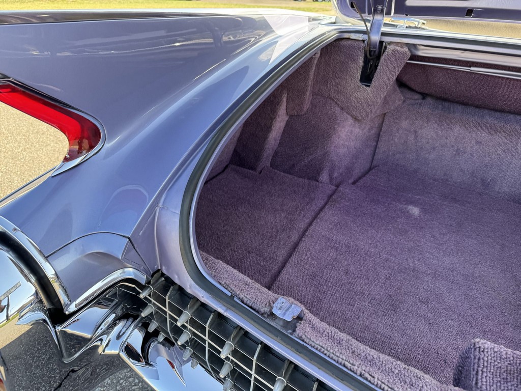 1960 Cadillac Eldorado Biarritz Convertible - Image 8