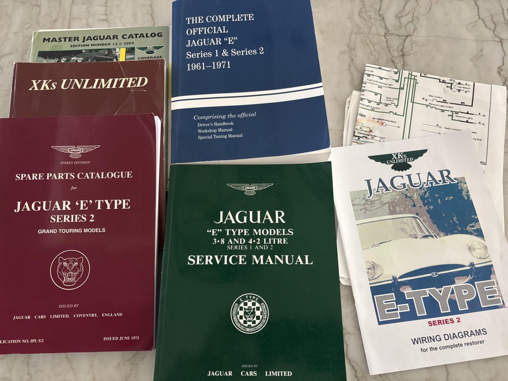 1971 Jaguar XKE Series II Roadster - Image 37