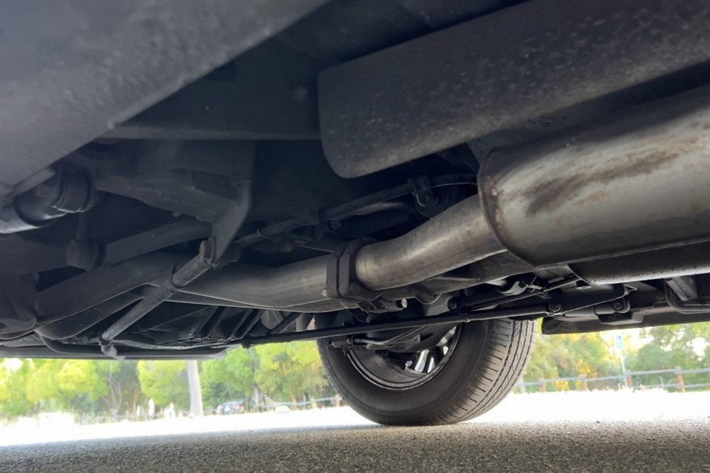 2001 Bentley Azure - Image 36