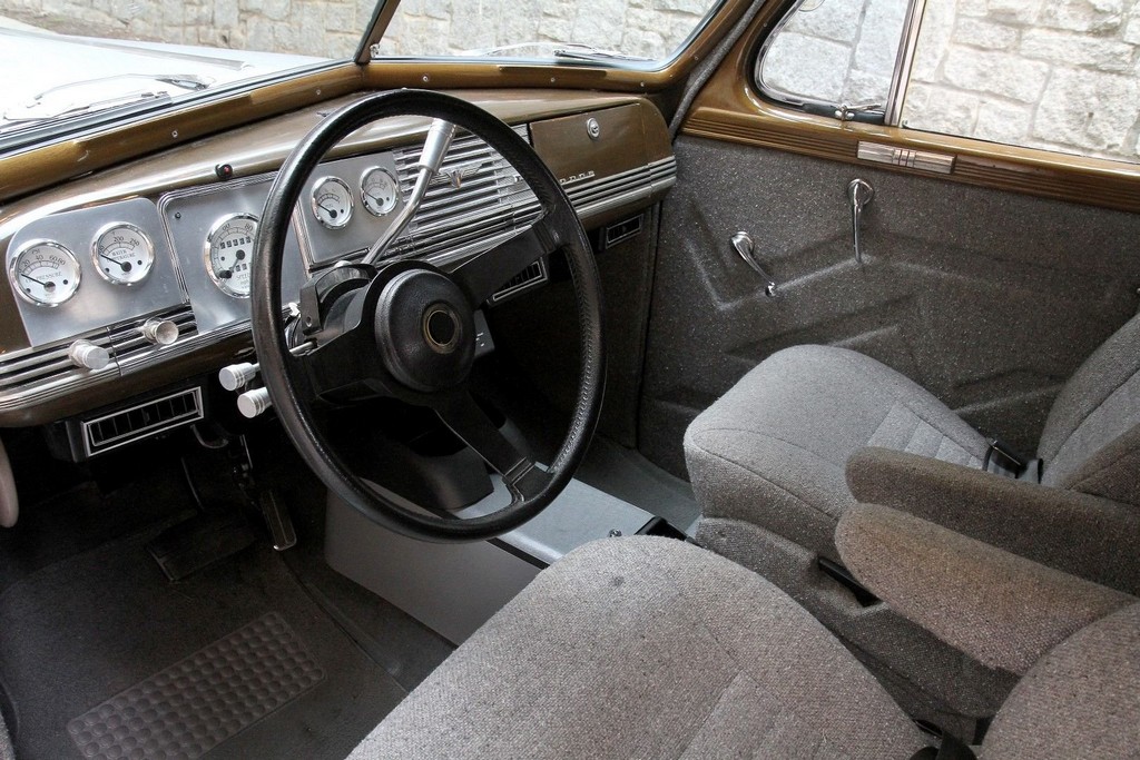 1940 Dodge Deluxe Street Rod - Image 13