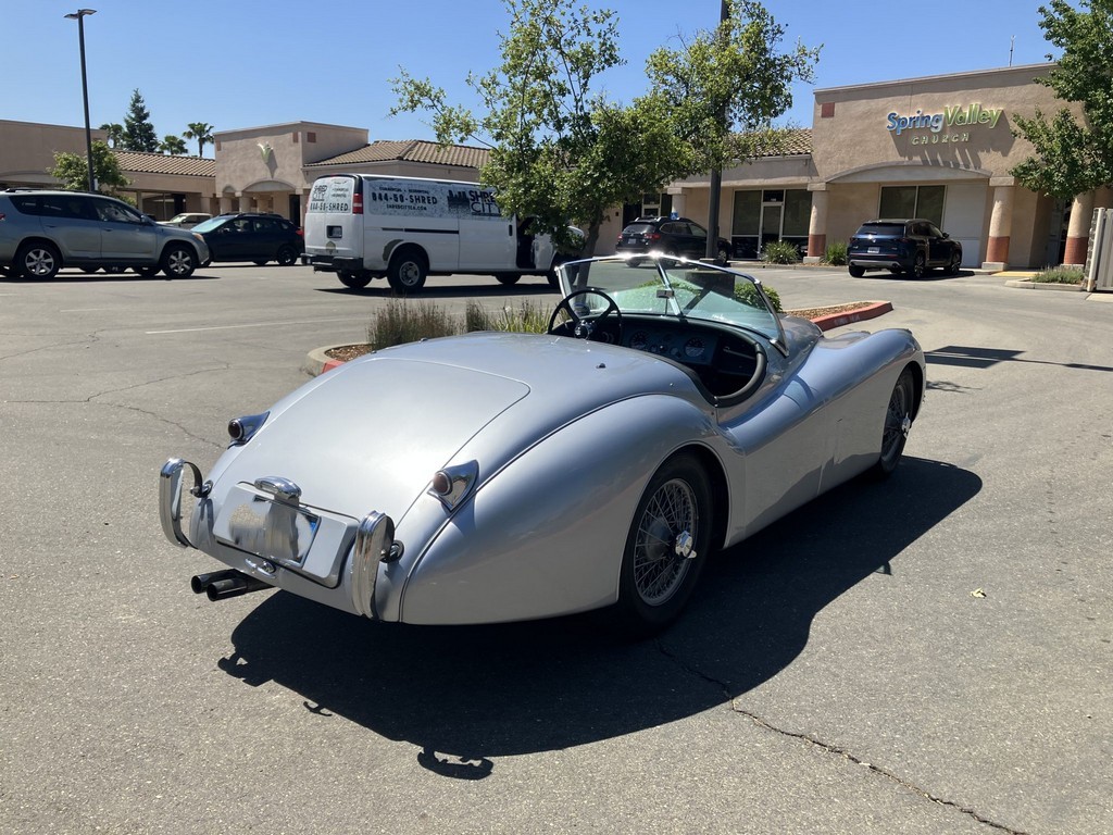 1953 Jaguar XK120 Roadster – Online Sale - Image 13