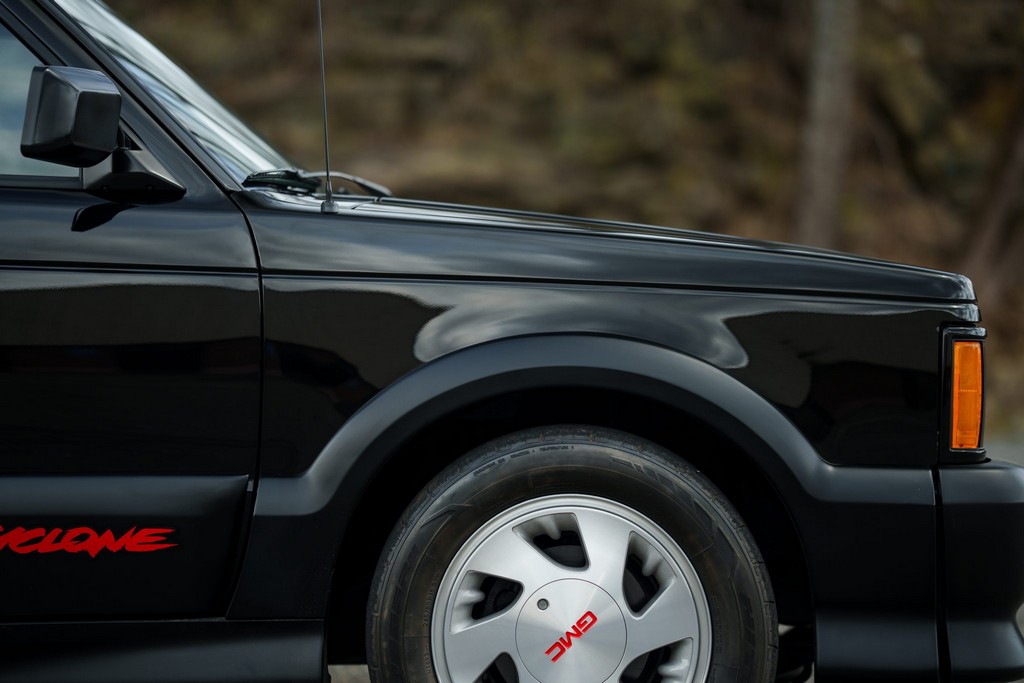 1991 GMC Syclone - Image 55