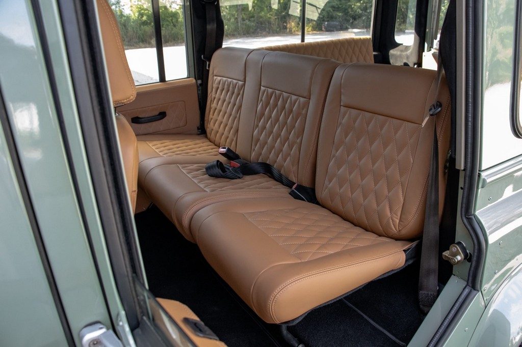 1995 Land Rover Defender 110 - Online Sale - Image 68