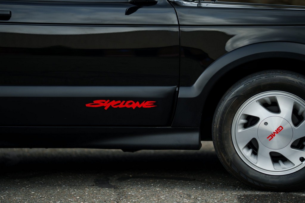 1991 GMC Syclone - Image 56