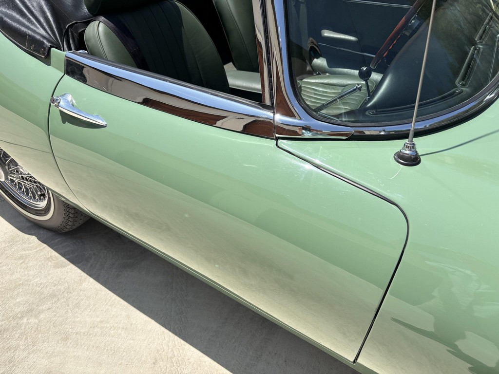 1971 Jaguar XKE Series II Roadster - Image 44