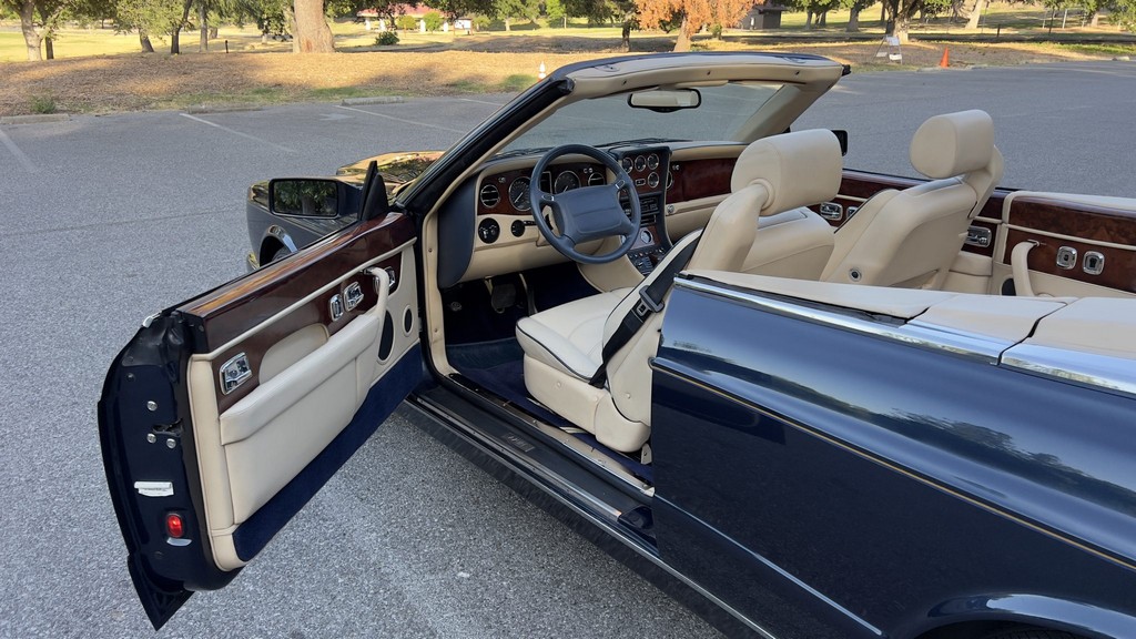 2001 Bentley Azure - Image 41
