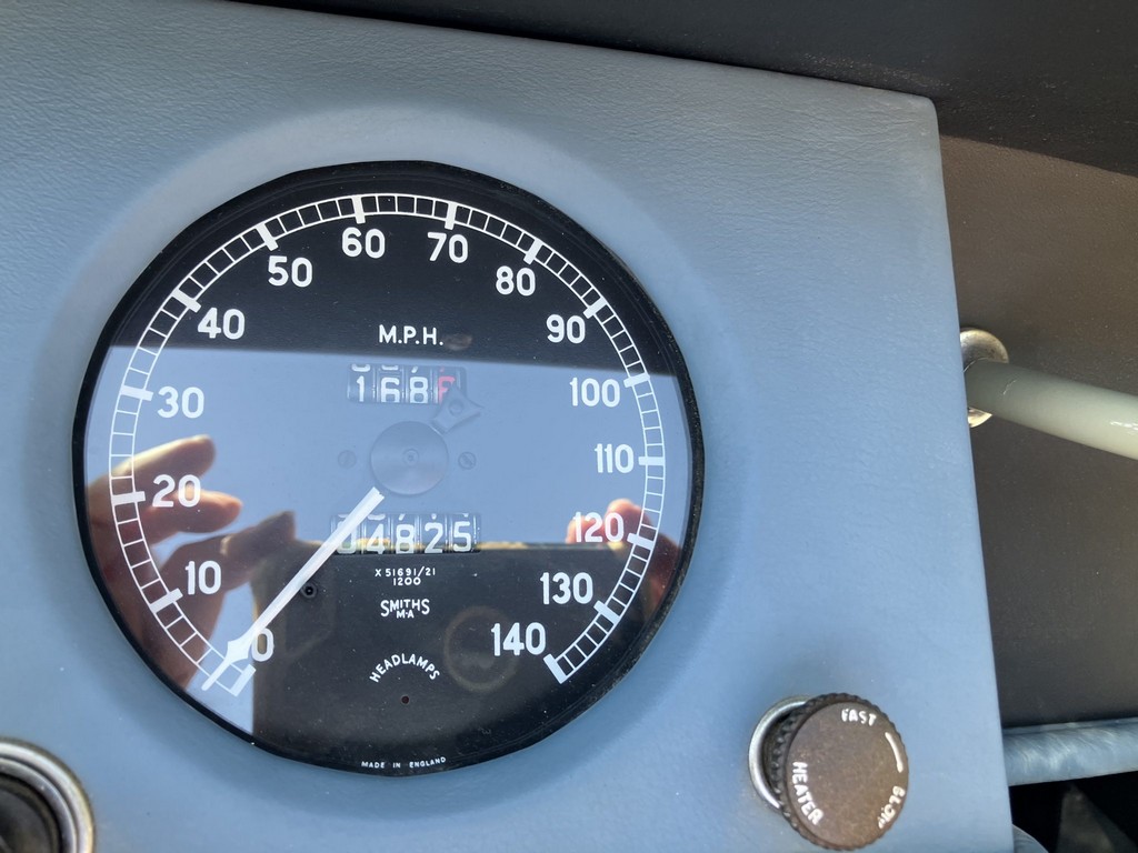 1953 Jaguar XK120 Roadster – Online Sale - Image 17