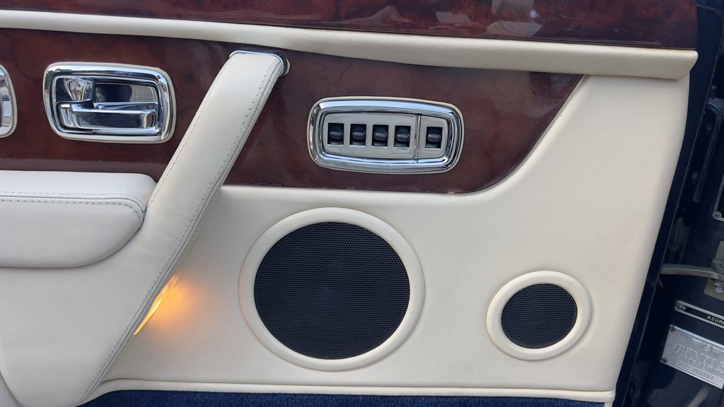 2001 Bentley Azure - Image 45