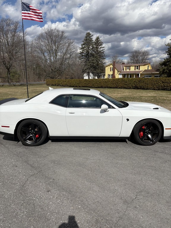 2017 Dodge Challenger SRT Hellcat - Image 43