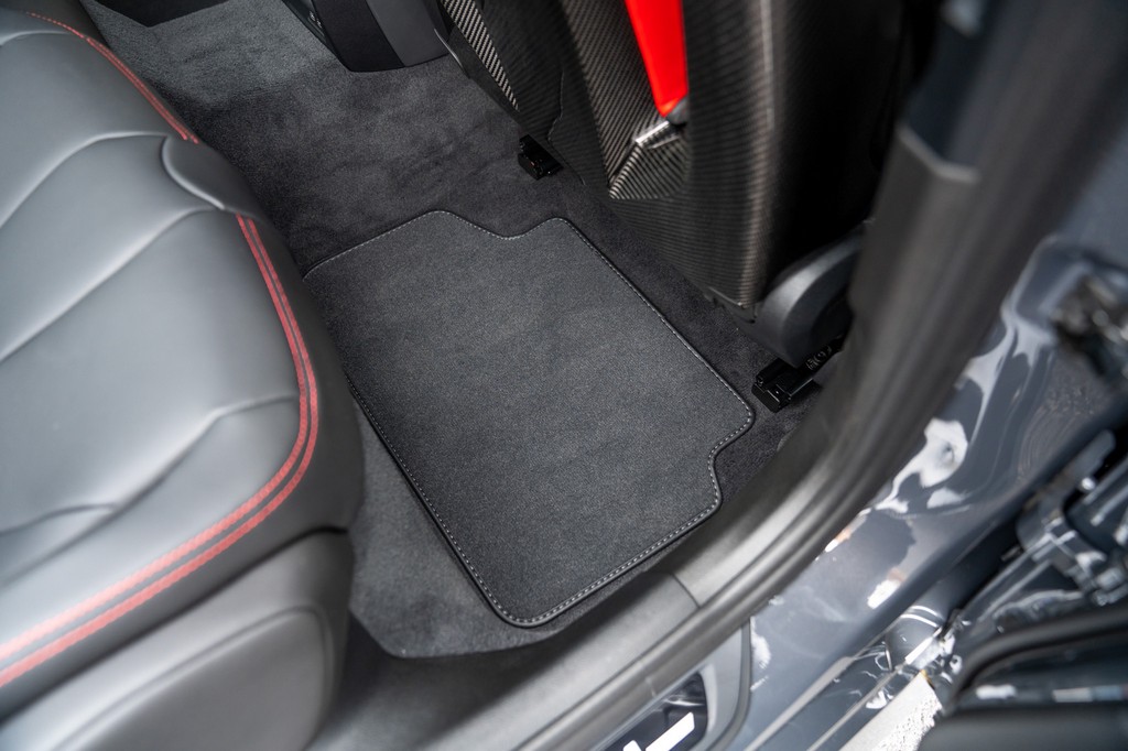 2022 BMW M5 CS - Image 84