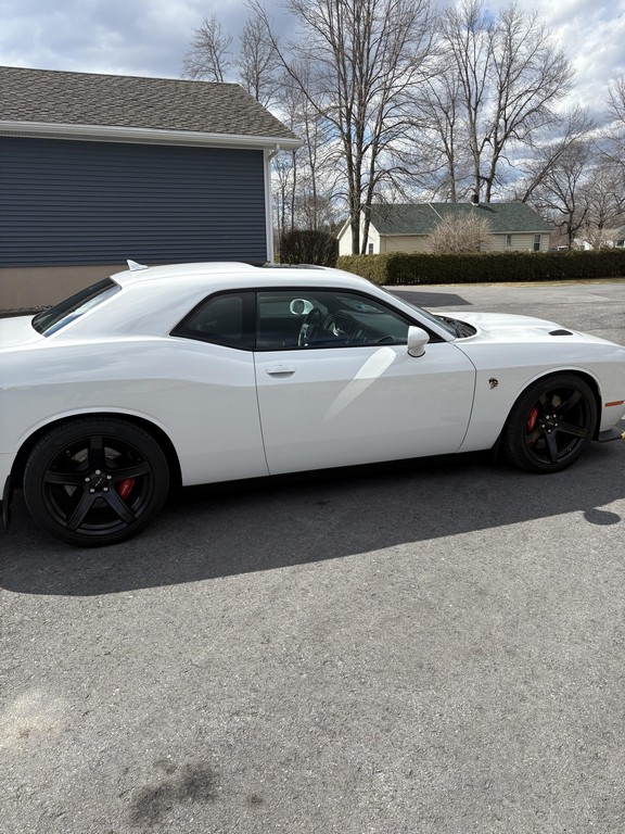 2017 Dodge Challenger SRT Hellcat - Image 46