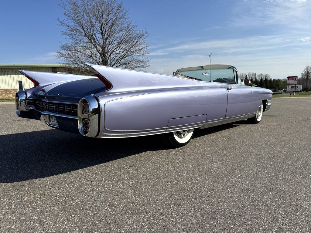 1960 Cadillac Eldorado Biarritz Convertible - Image 25