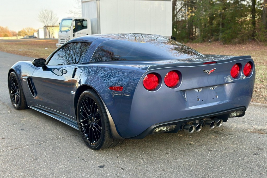 2011 Chevrolet Corvette Z06 Carbon Edition Z07 - Image 2