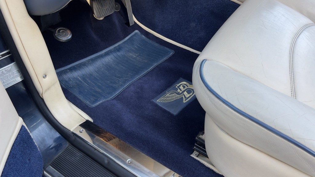 2001 Bentley Azure - Image 49