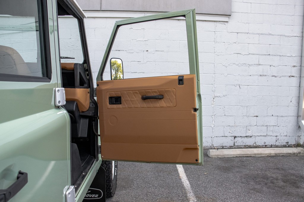 1995 Land Rover Defender 110 - Online Sale - Image 78