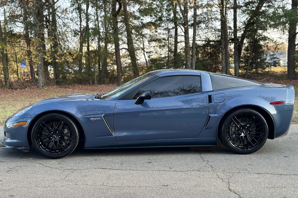2011 Chevrolet Corvette Z06 Carbon Edition Z07 - Image 3