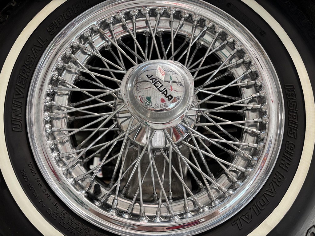 1971 Jaguar XKE Series II Roadster - Image 51