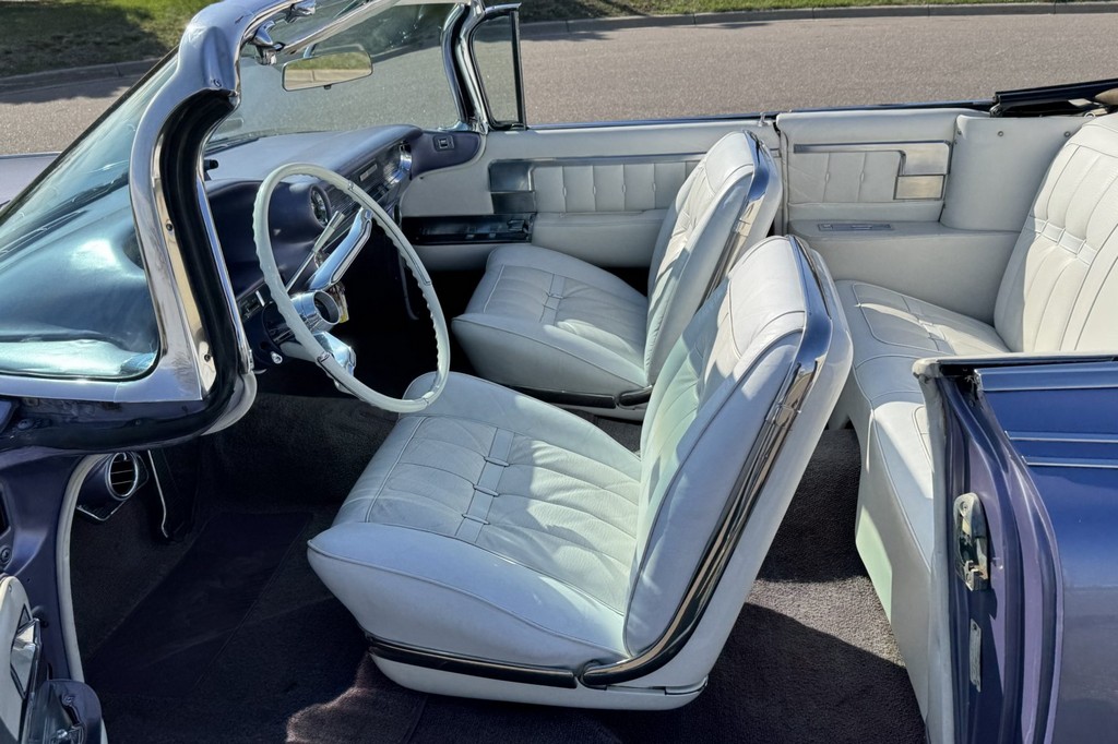 1960 Cadillac Eldorado Biarritz Convertible - Image 27